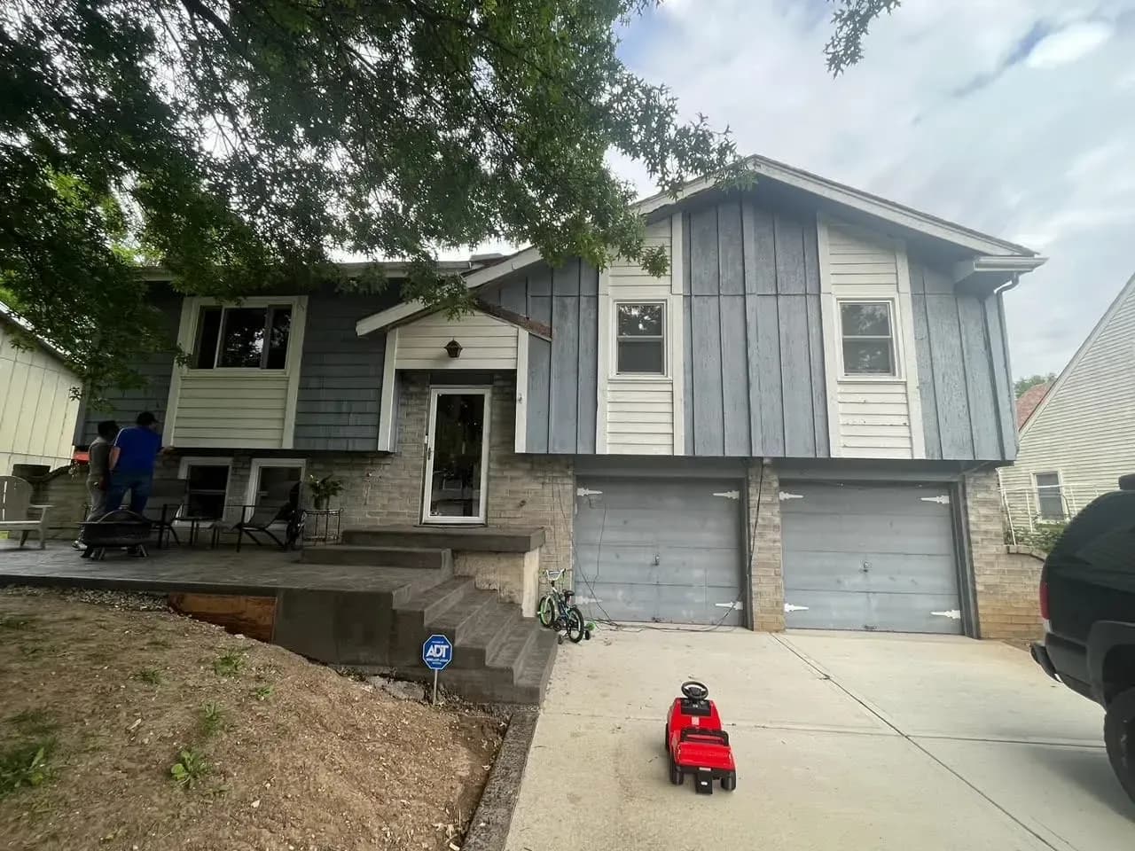 before-shawnee-roofing-replacement-siding