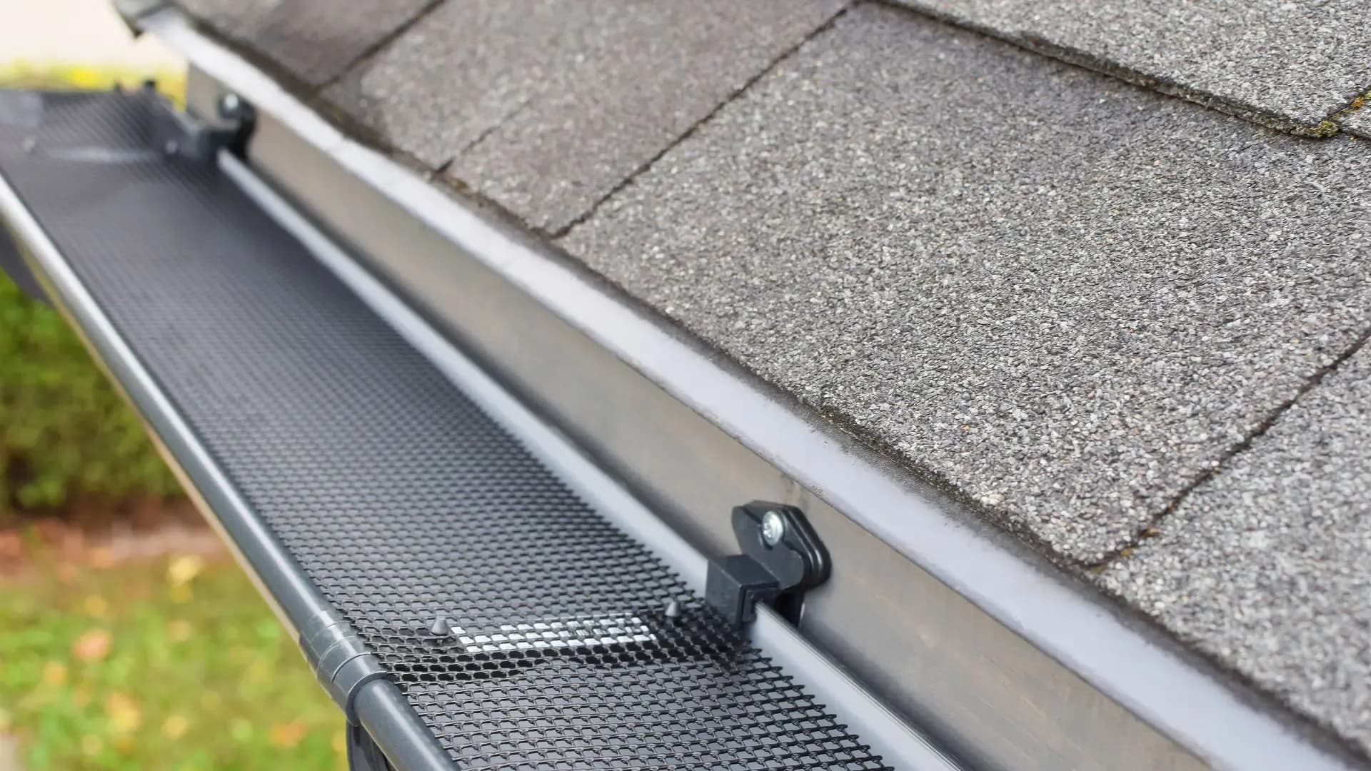 how-to-prolong-the-lifespan-of-your-gutters-01