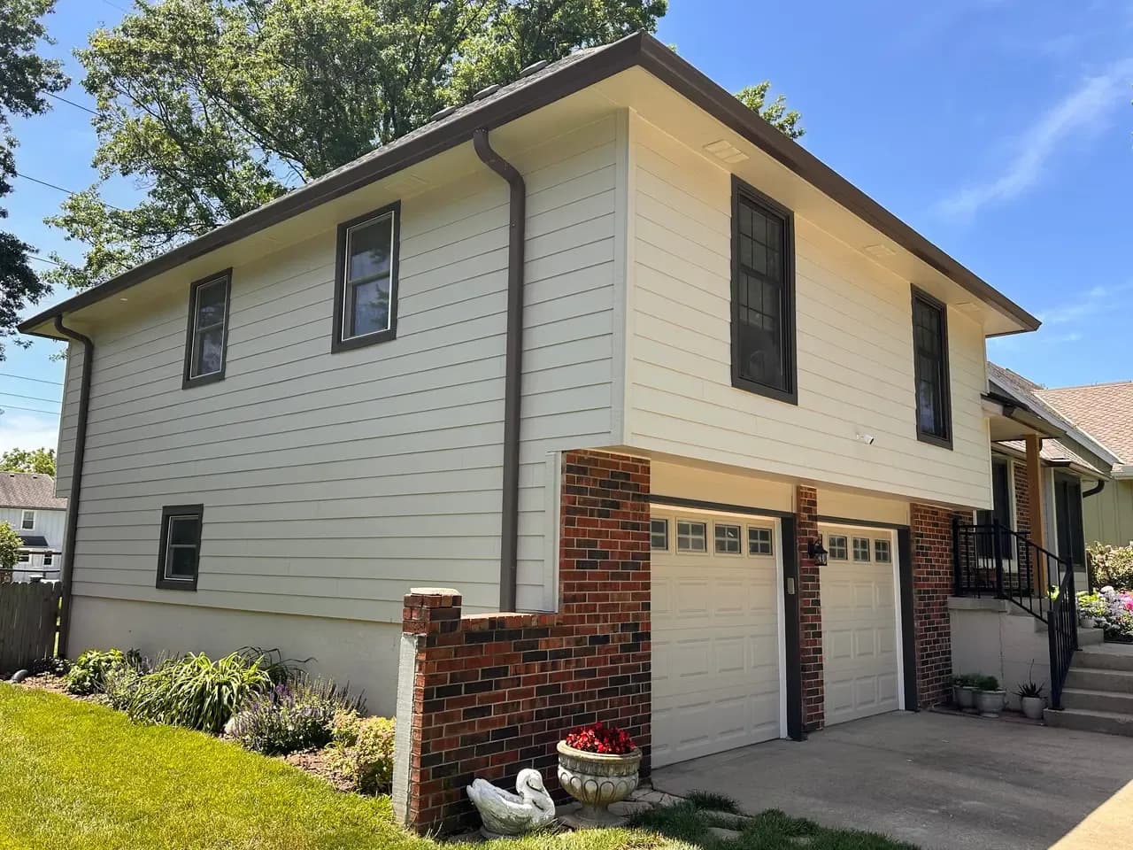 shawnee-home-hardie-siding-replacement.webp