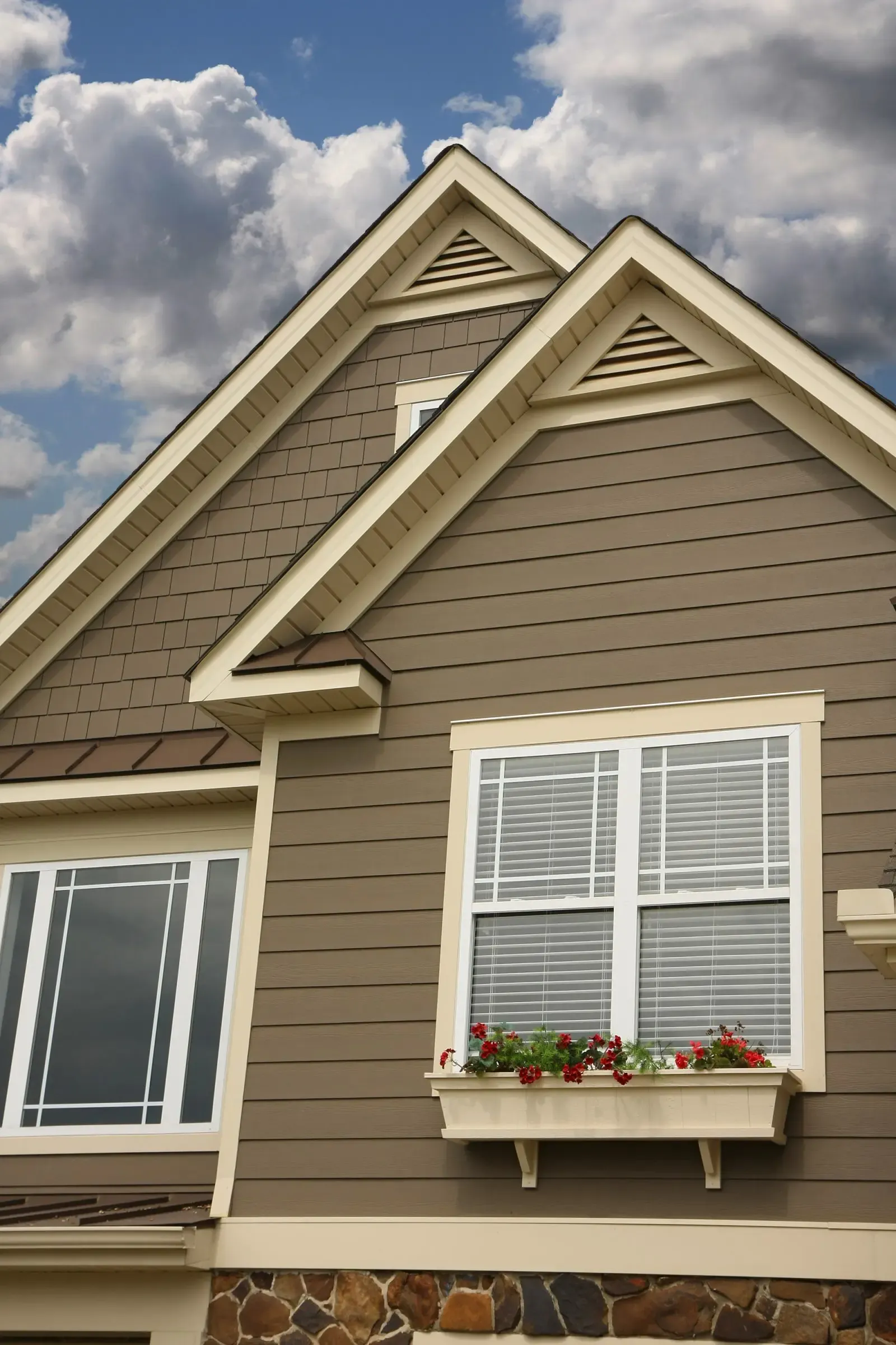 Siding Replacement Contractor in Shawnee, Kansas